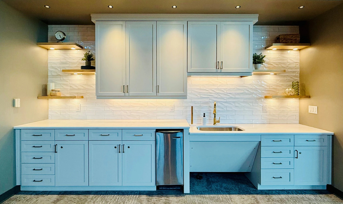 kitchen cabinet painting